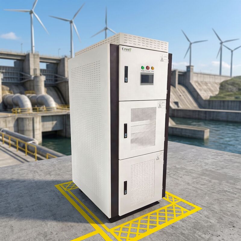 Częstotliwość wyjścia 50Hz/60Hz Na sterowniku sieci z zakresem napięcia wejściowego 240-550V DC i ochroną IP20 dla zarządzania energią