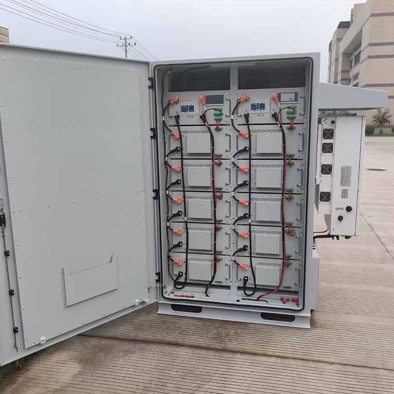 Zbiór baterii zewnętrznej z ochroną przemysłową IP54 i skalowalnością modułową do przechowywania energii